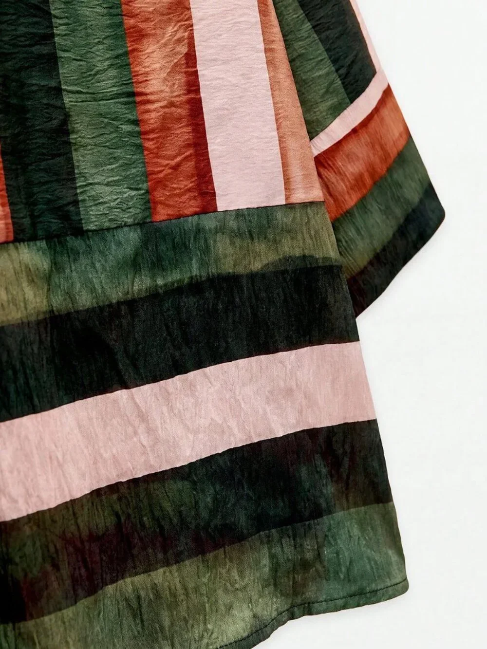 N/A dark green